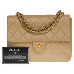 Chanel Zeitlose Mini-Schultertasche mit quadratischer Klappe aus beigem gestepptem Lammfell,GHW