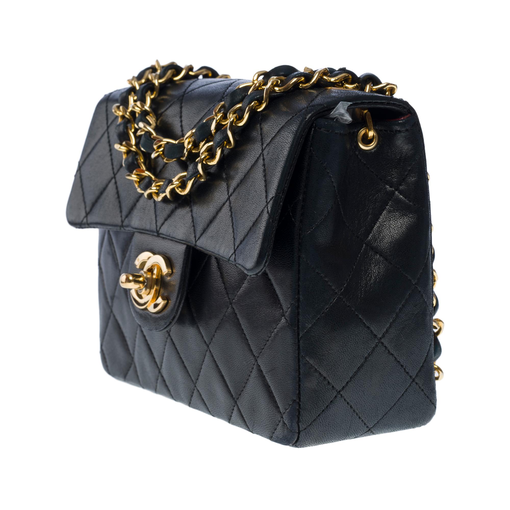 Chanel Timeless Mini Square shoulder Flap bag in black quilted lambskin, GHW In Good Condition In Paris, IDF