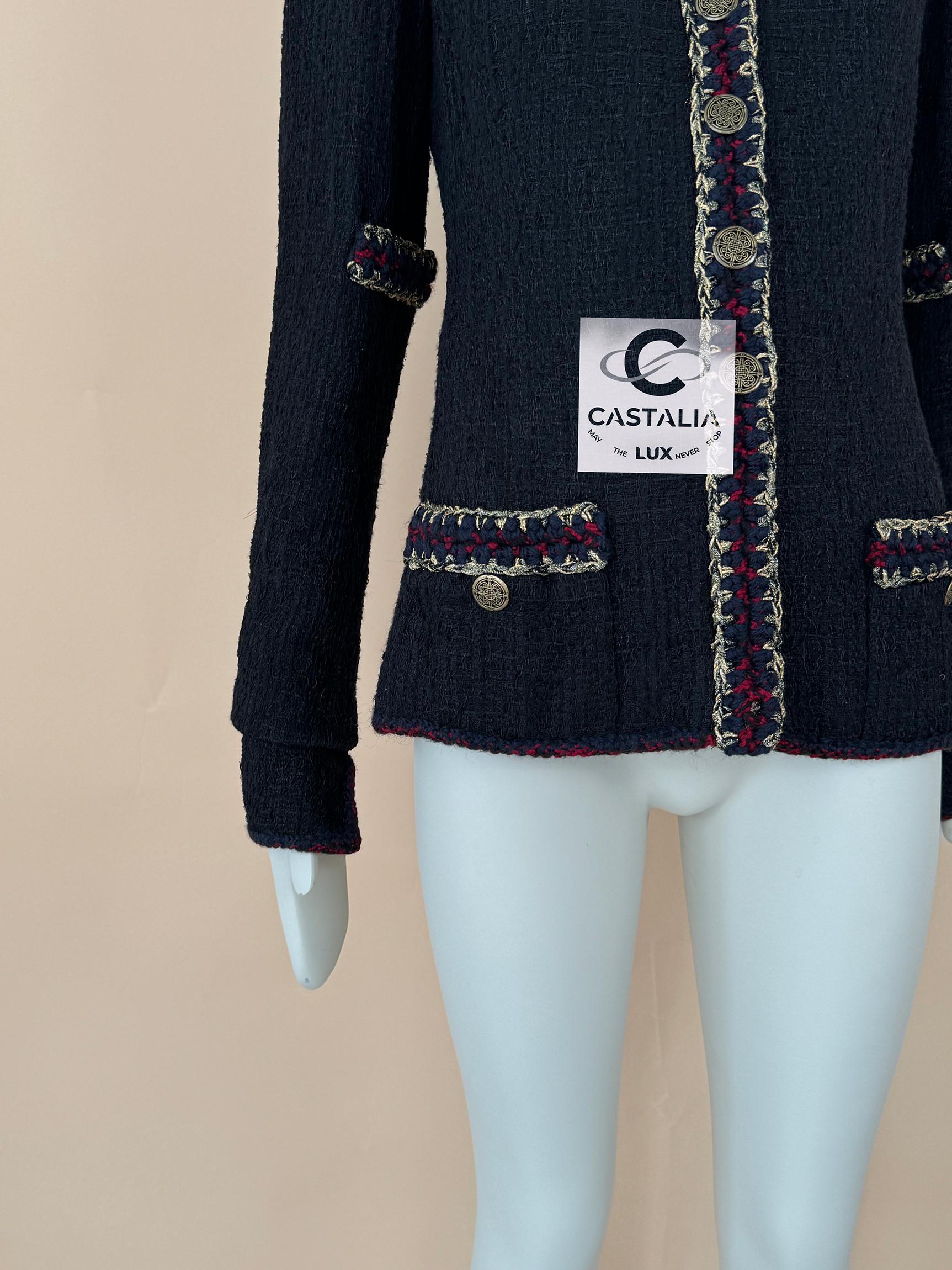 Chanel Timeless Paris / Shanghai Giacca in tweed nero 34 FR in vendita 5