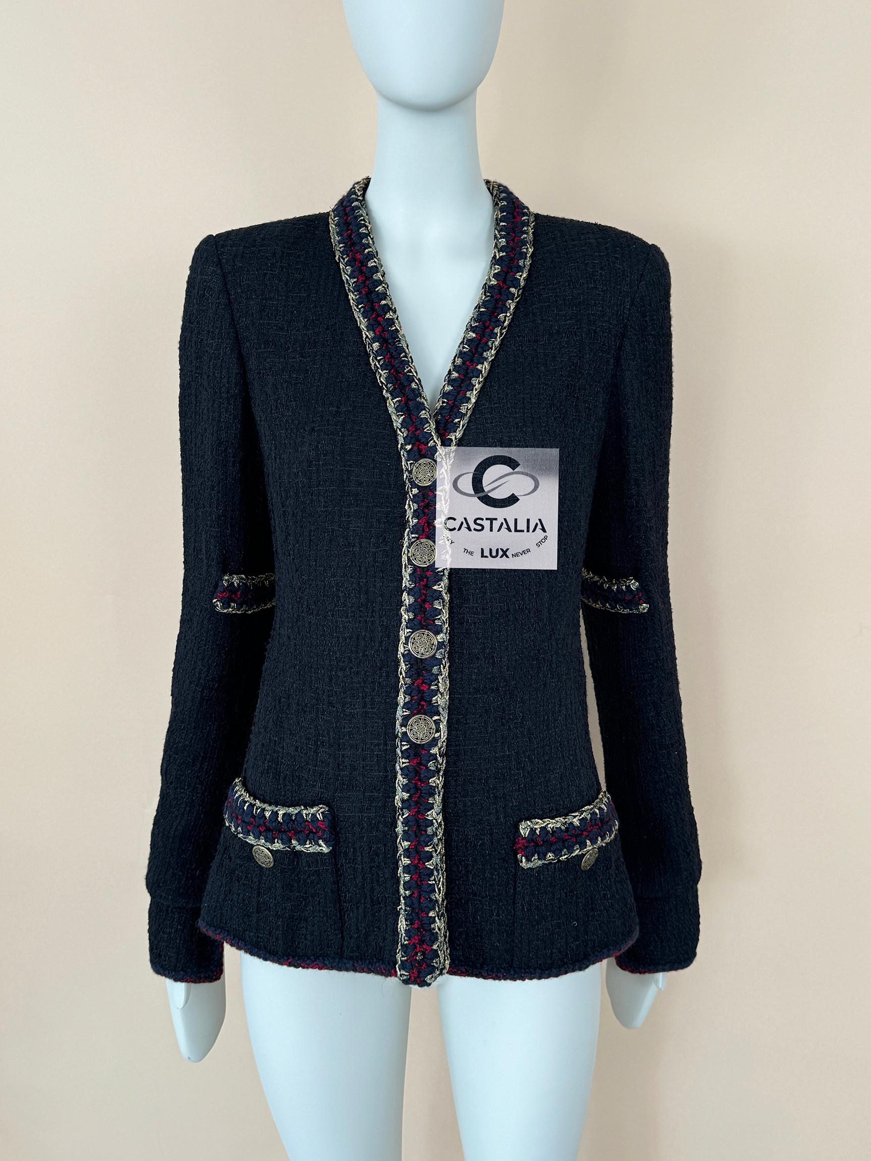 Chanel Timeless Paris / Shanghai Giacca in tweed nero 34 FR in vendita 1