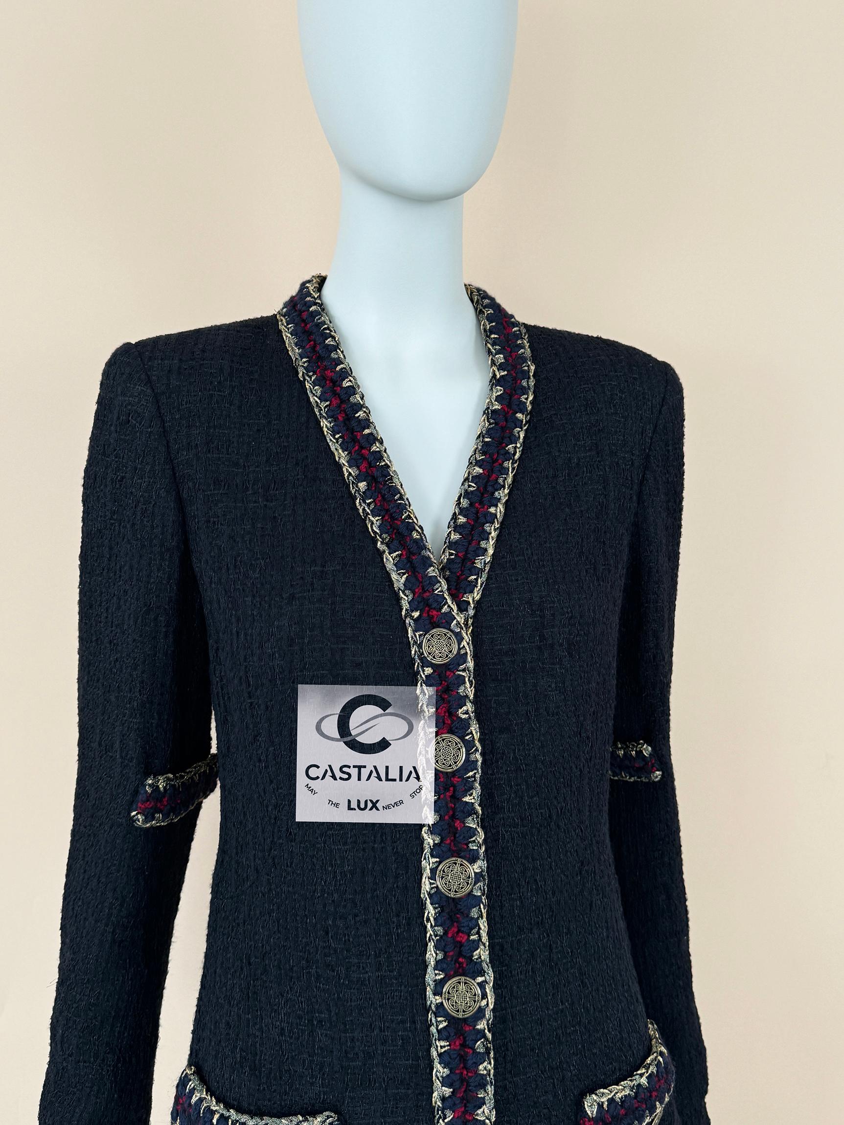Chanel Timeless Paris / Shanghai Giacca in tweed nero 34 FR in vendita 2