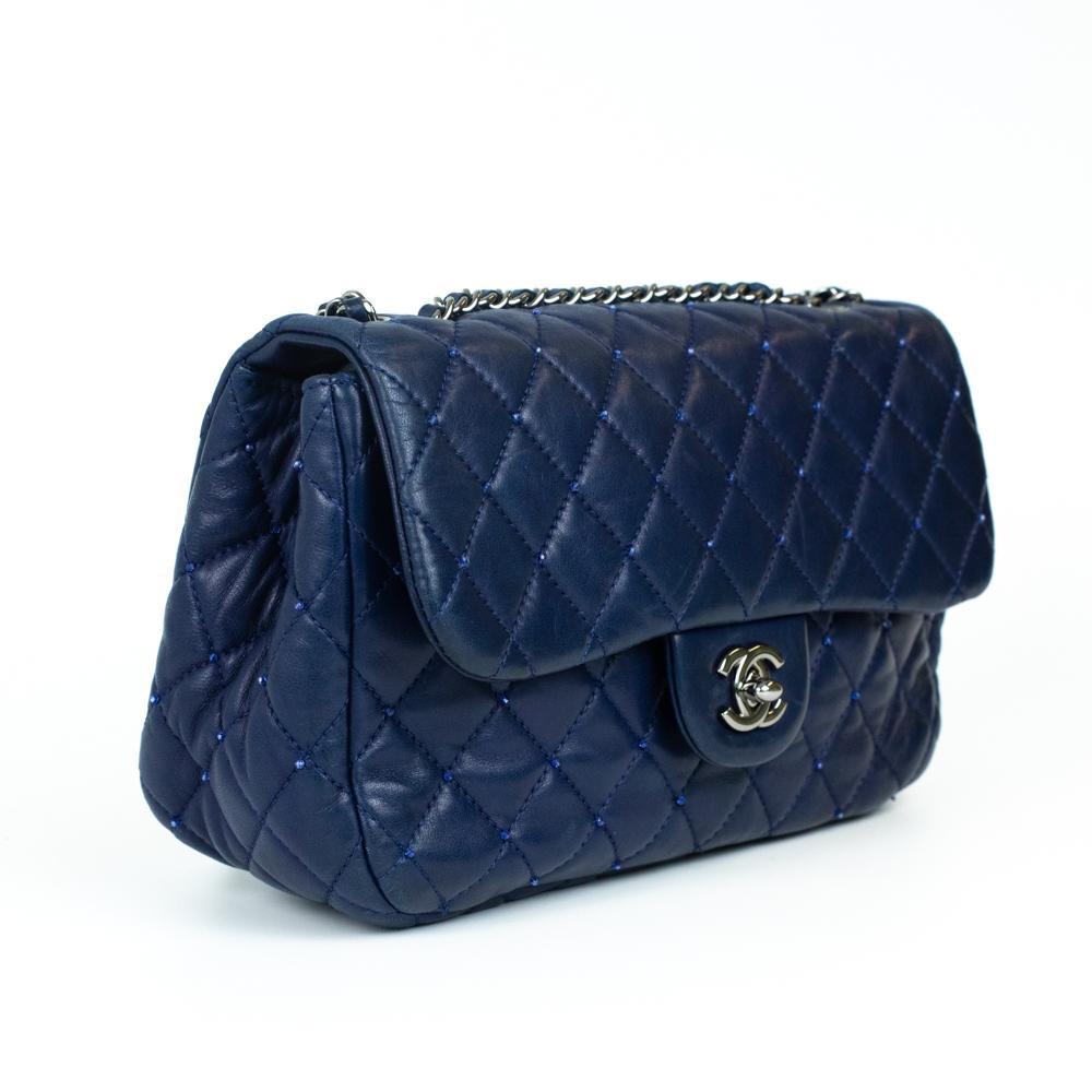 - Designer: CHANEL
- Model: Timeless
- Condition: Very good condition. Sign of wear on base corners
- Accessories: Dustbag
- Measurements: Width: 22cm, Height: 15cm, Depth: 8cm, Strap: 130cm
- Exterior Material: Leather
- Exterior Color: Blue
-