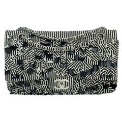 CHANEL timeless Shoulder bag in White Cotton