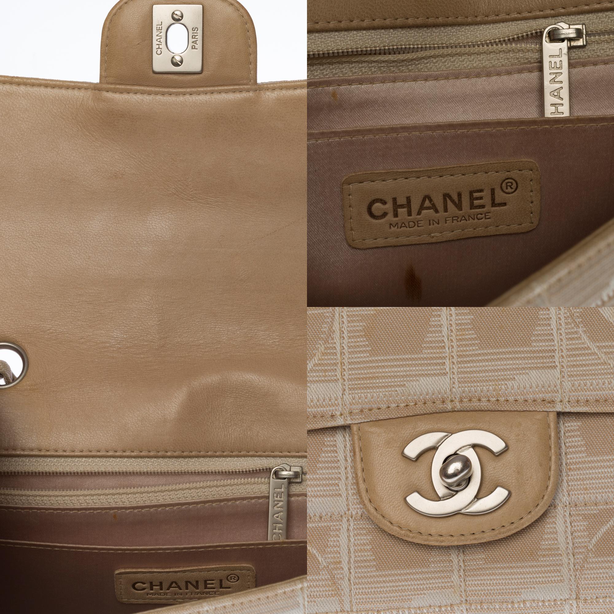 Beige Chanel Timeless Travel Line flap shoulder bag in beige woven nylon, SHW