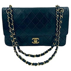 CHANEL Timeless Vintage Bag in Black Quilted Lamb Leather