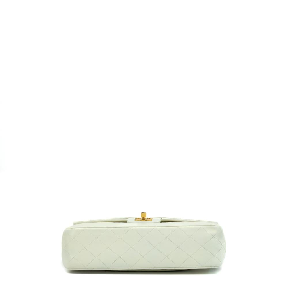 White Chanel, Timeless Vintage Medium in white leather For Sale