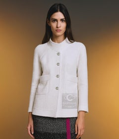 CHANEL Timeless White Tweed Jacket with CC Buttons 42 FR