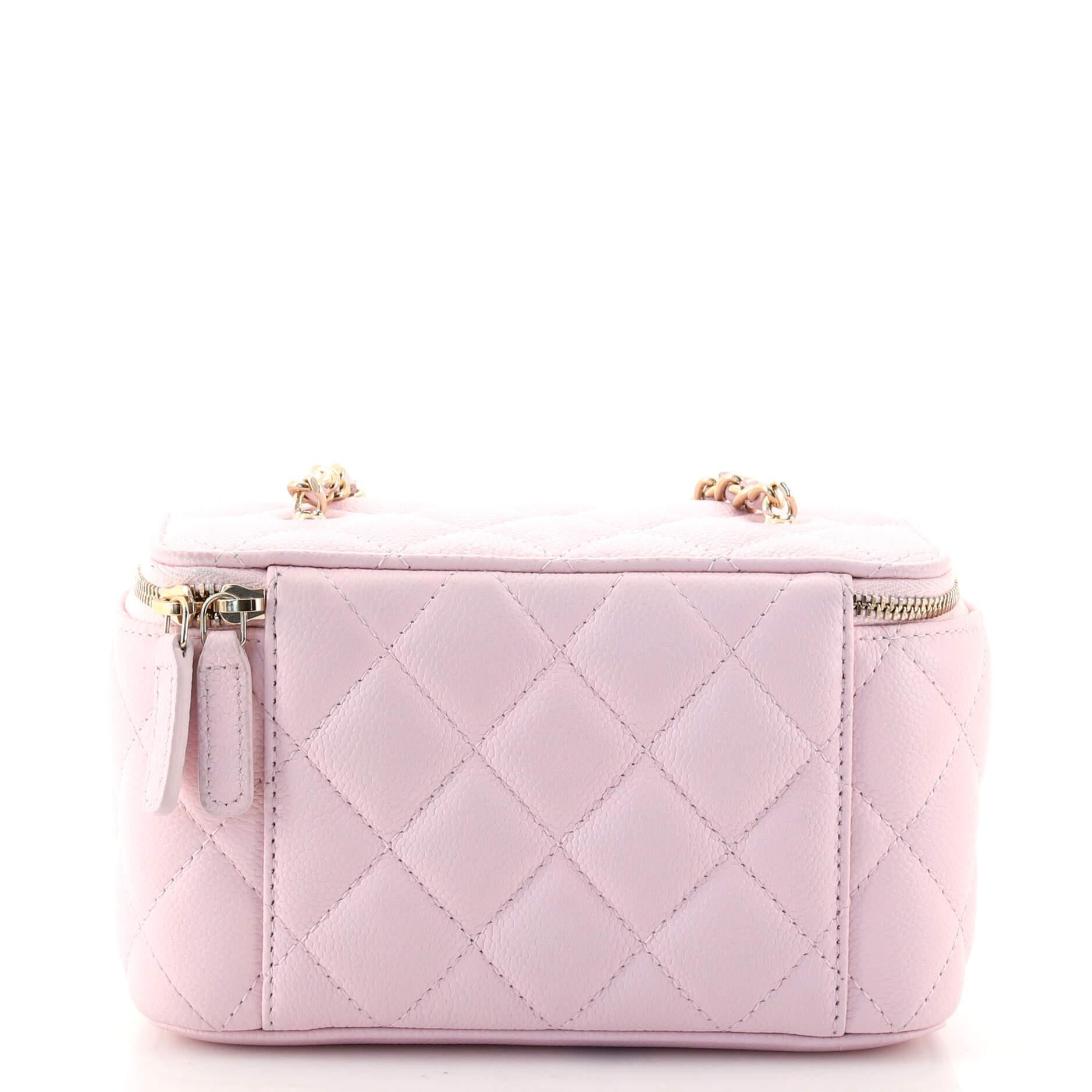Chanel Tiny CC Link Vanity Case with Chain Quilted Caviar Small In Good Condition In NY, NY