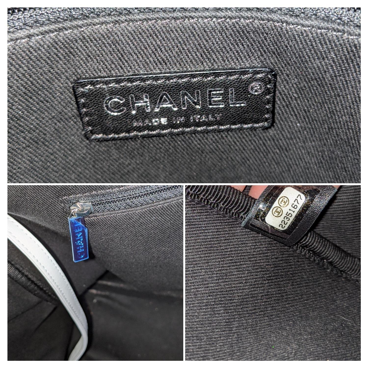 Chanel Toile Rubber Leather Large Zipped Airline Shopping Bag In Good Condition In Scottsdale, AZ