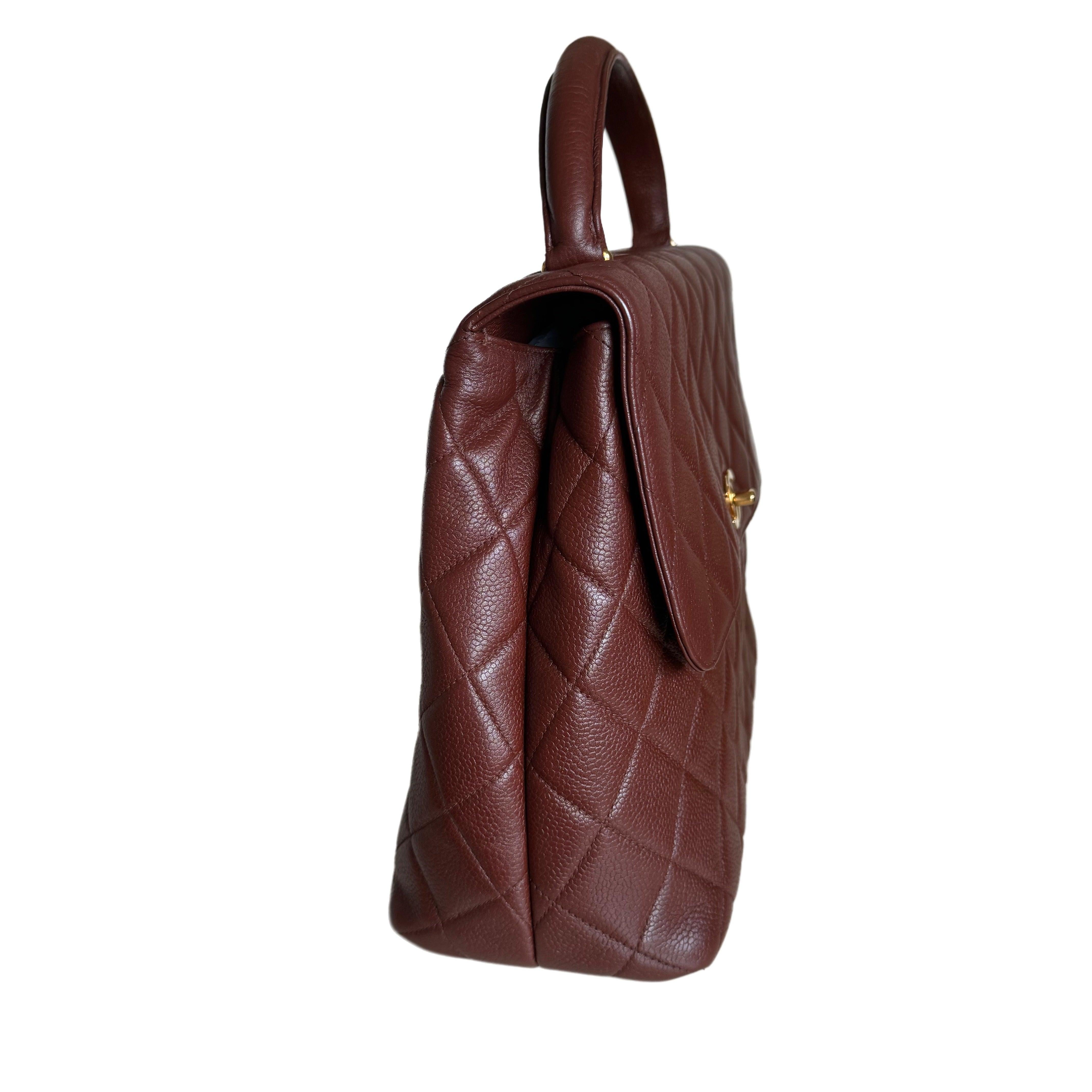 Chanel Top Handle Kelly Flap Bag Caviar Leather 24k Gold Plated 2000-2002 In Good Condition In AUBERVILLIERS, FR