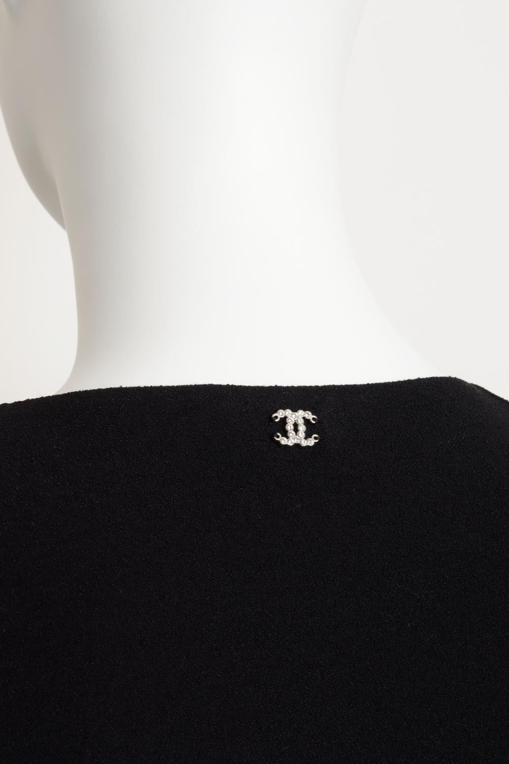 Top en crêpe stretch avec nœud en soie du défilé printemps/été 2023 de Chanel - 44 FR/L. Bon état - En vente à London, GB