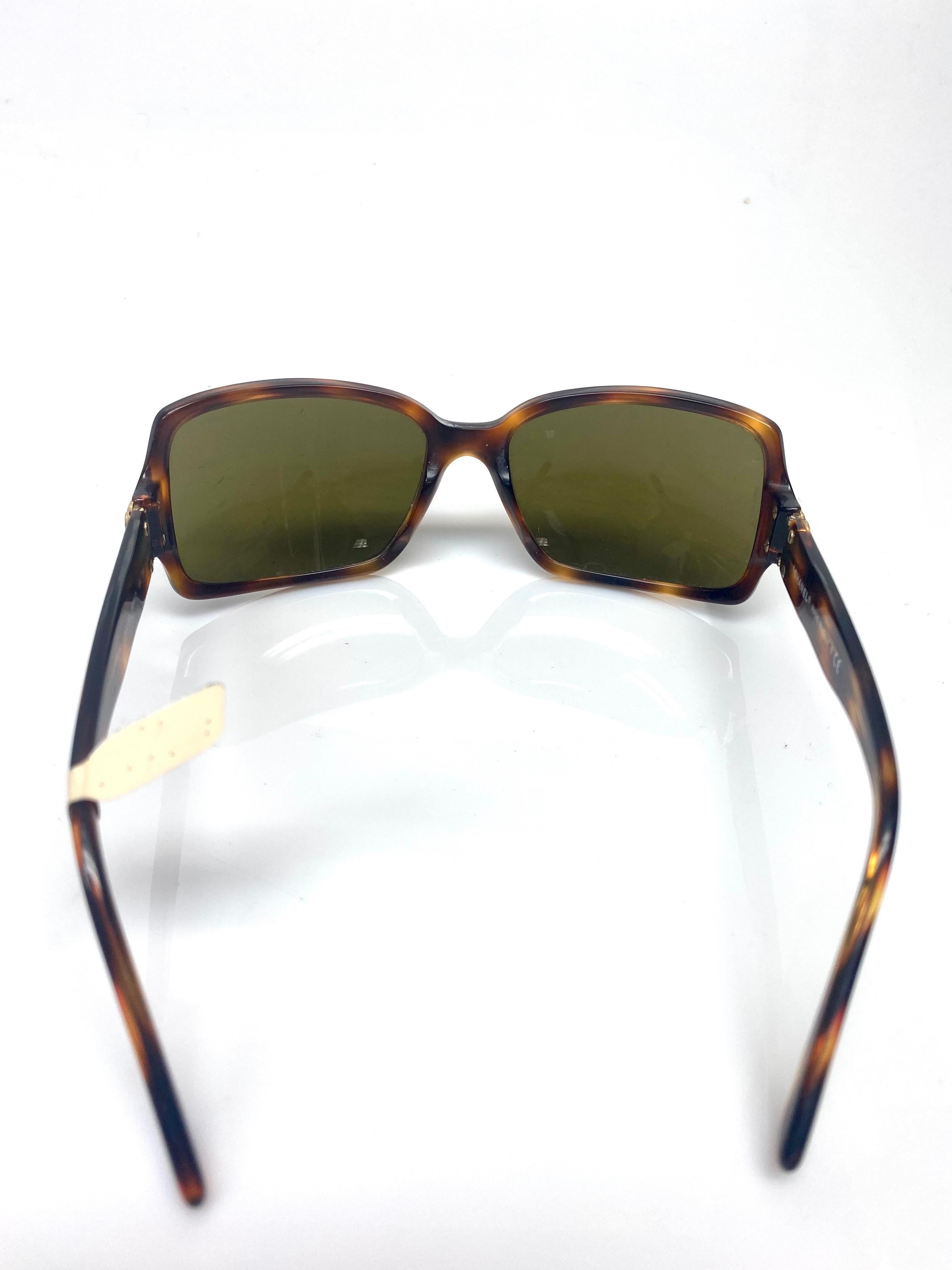chanel vintage sunglasses price