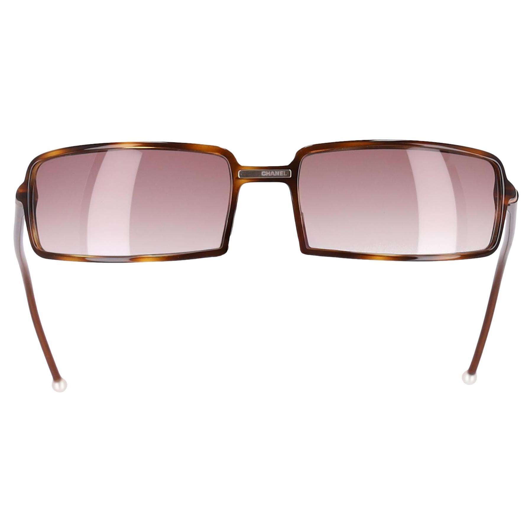Chanel Schildpatt-Sonnenbrille rechteckig im Angebot