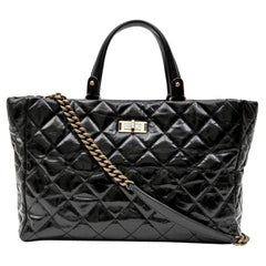 Chanel Tote Bag in Black Aged Leather
