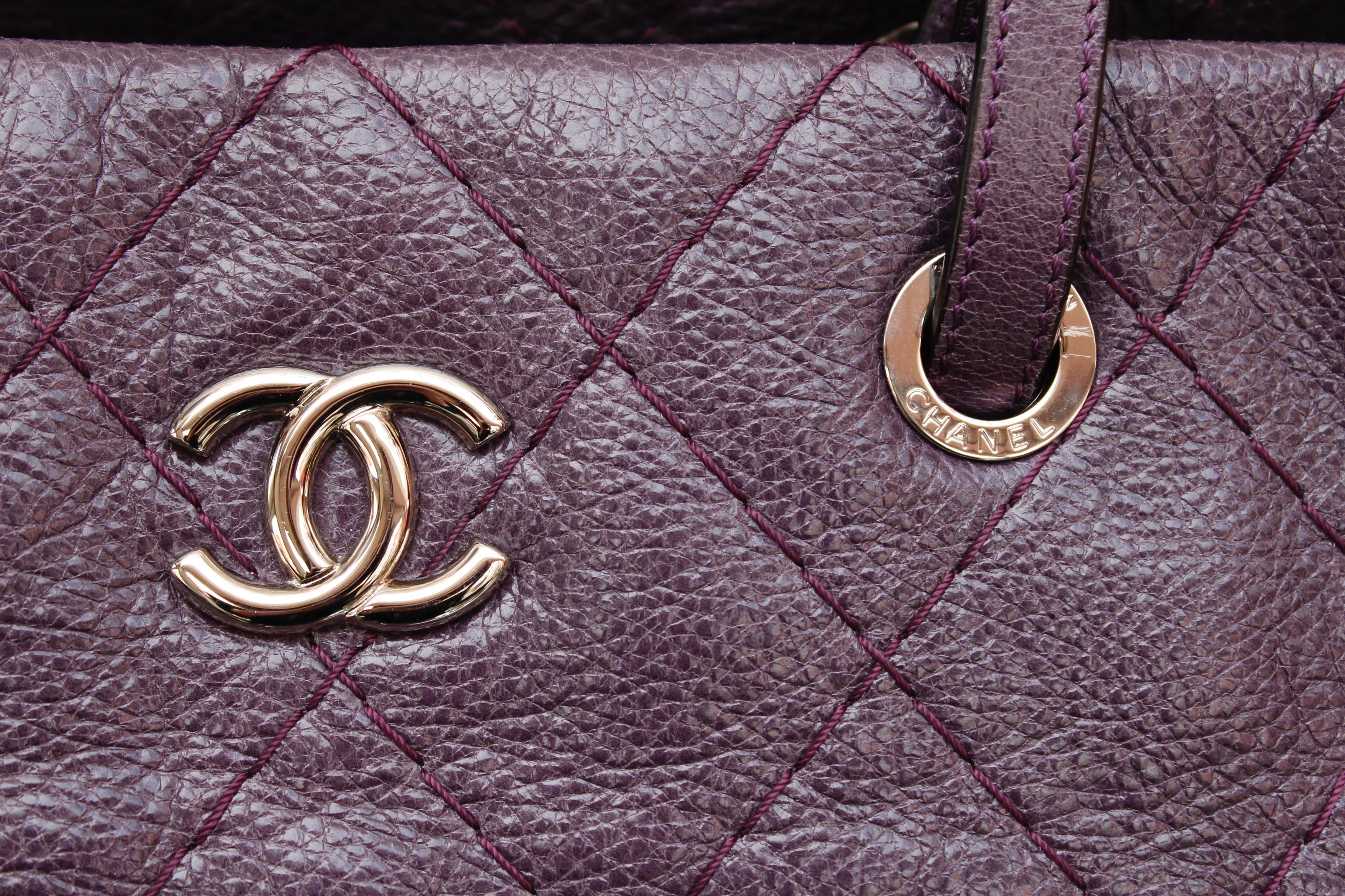 Chanel tote bag in over stitched eggplant leather 5