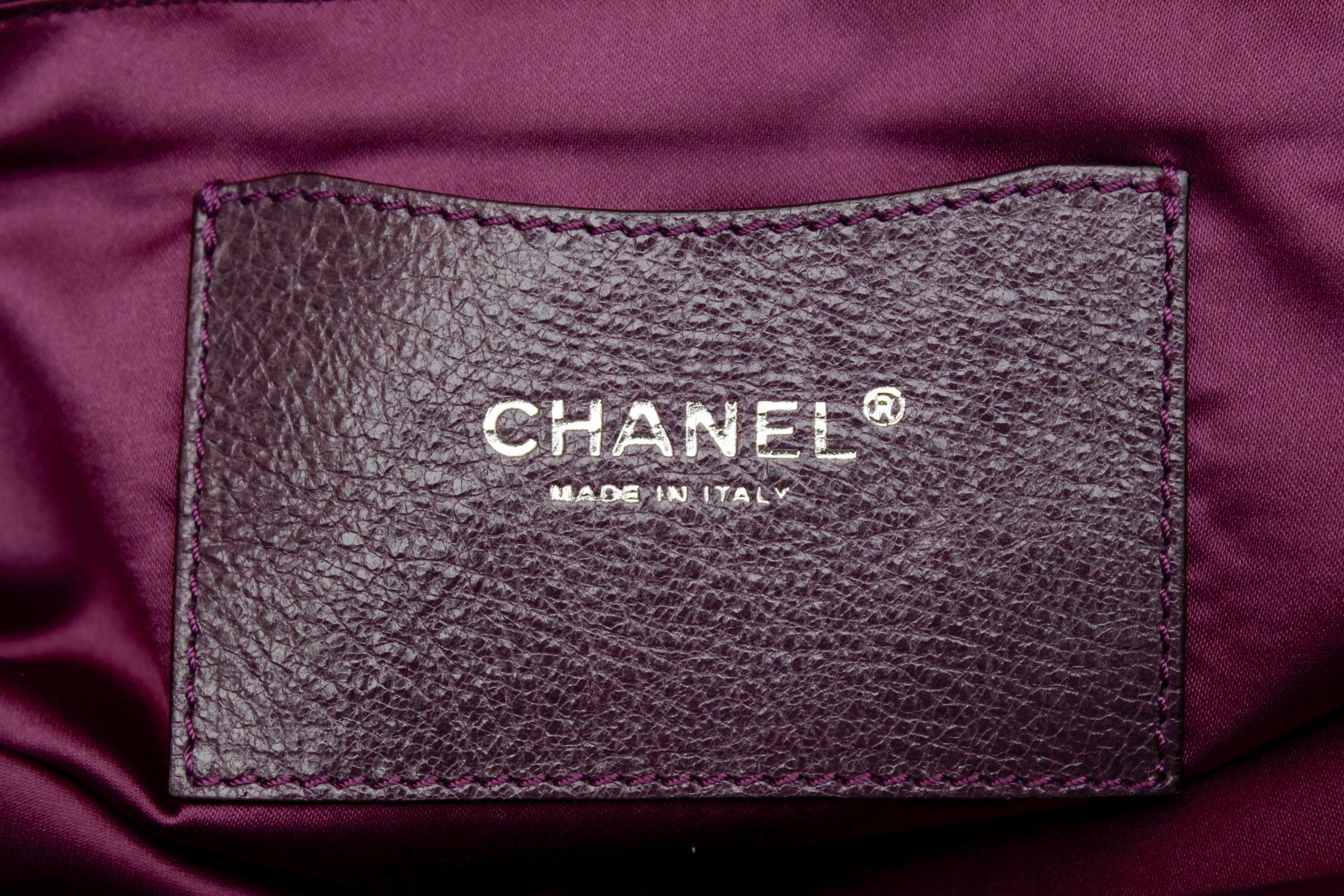 Chanel tote bag in over stitched eggplant leather 8