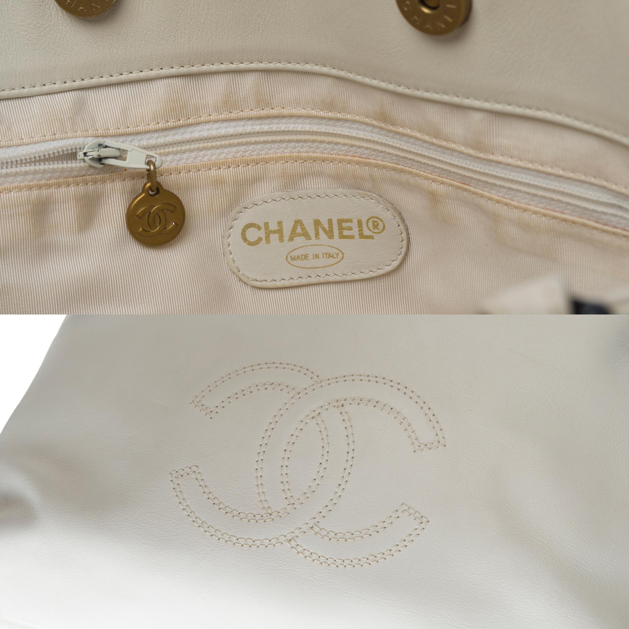 Women's Chanel Tote Bag in white lambskin