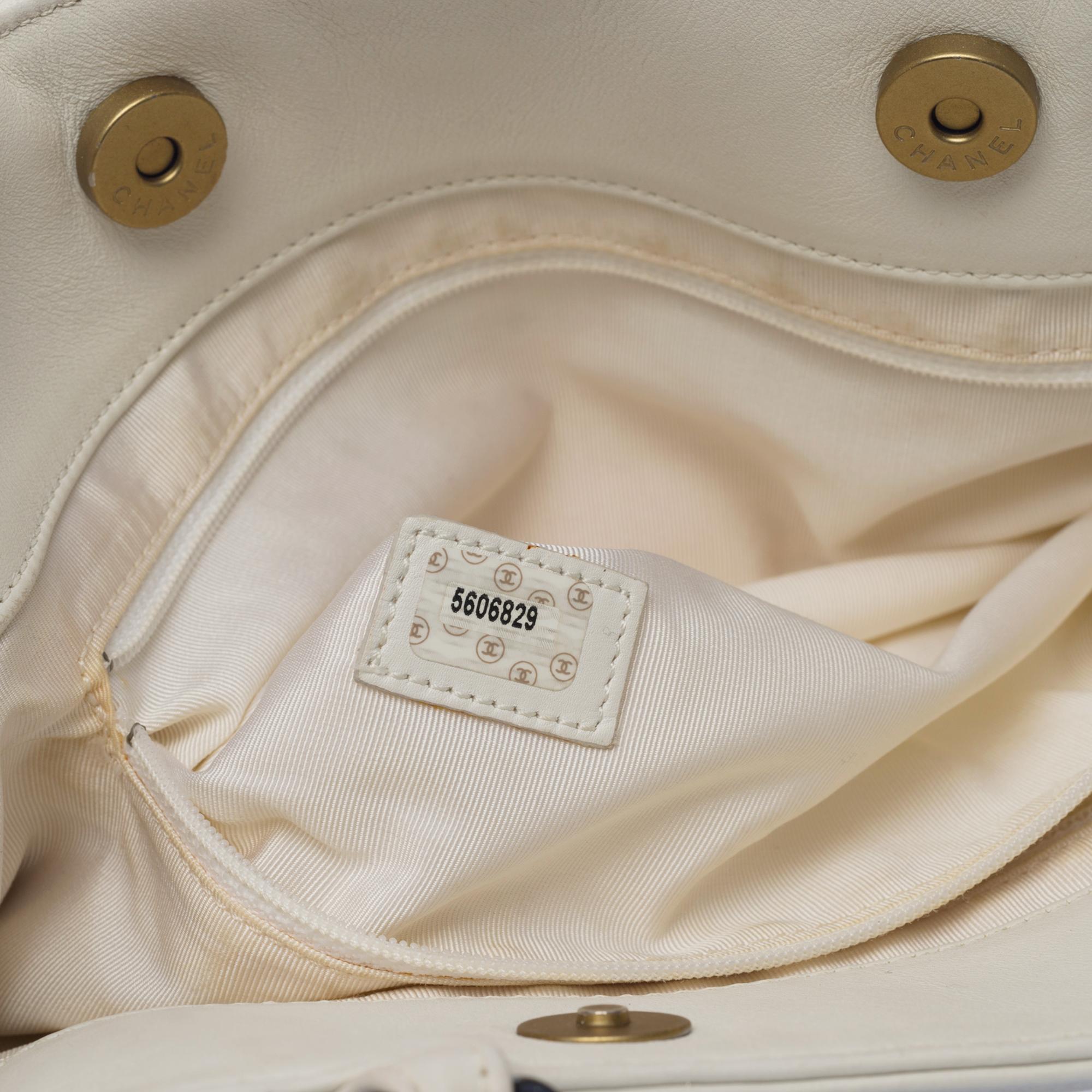 Chanel Tote Bag in white lambskin 1