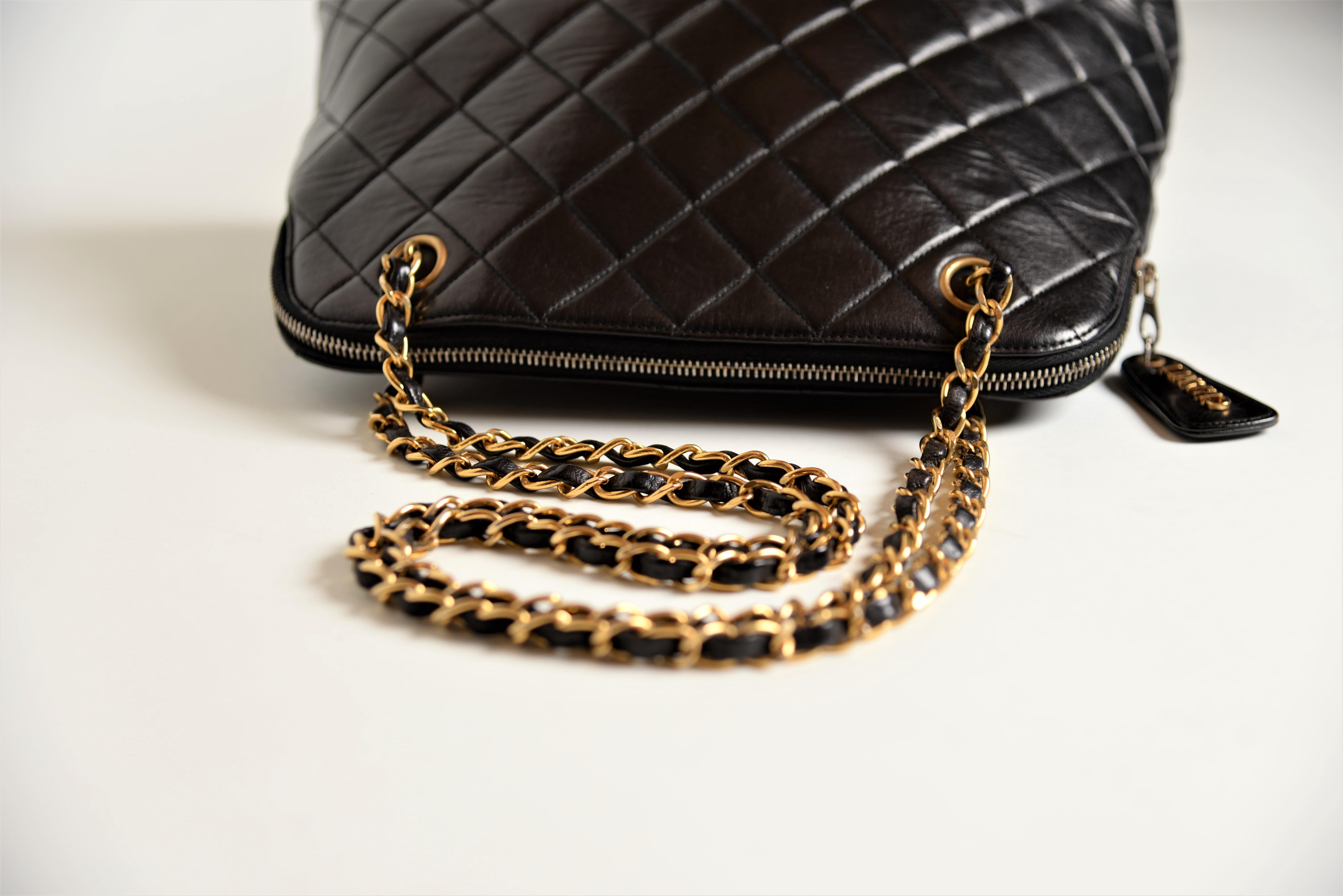 Chanel Tote Bag Vintage Black Lambskin  4