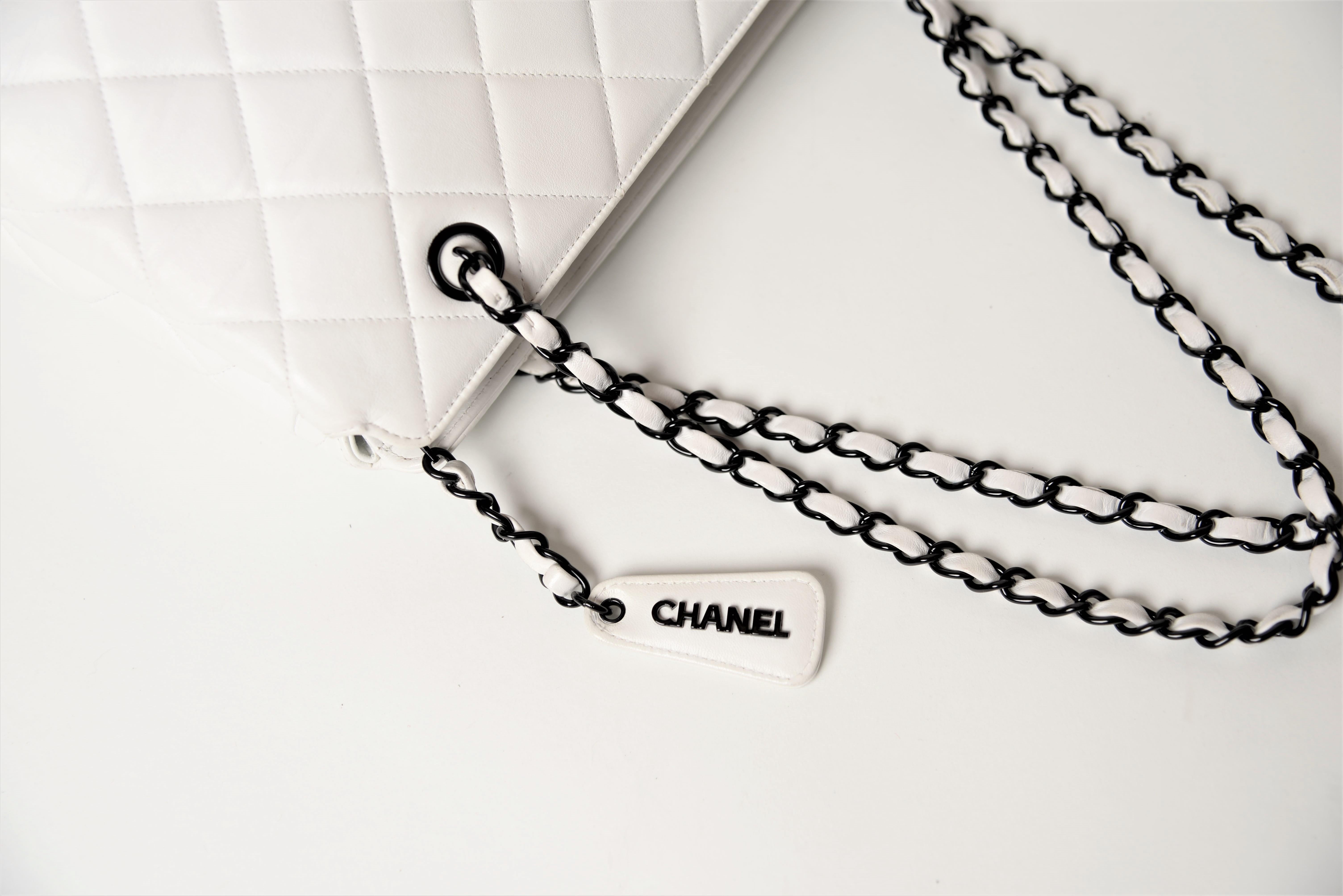 Chanel Tote Bag Vintage White Lambskin  2