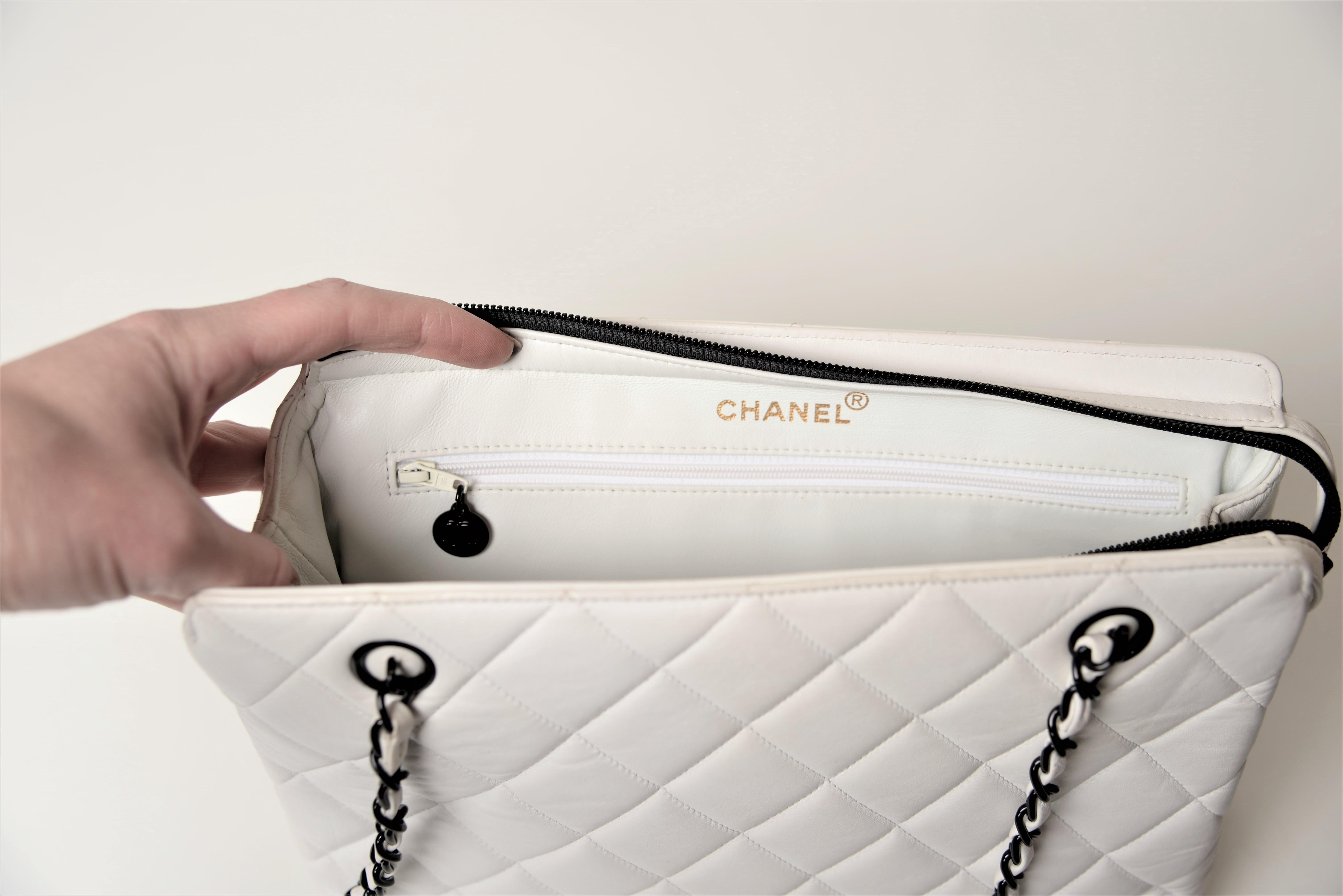 Chanel Tote Bag Vintage White Lambskin  7