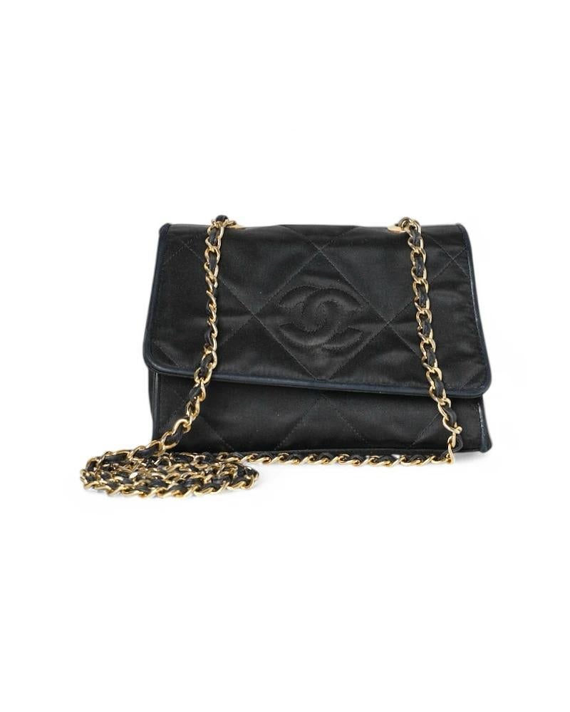 Chanel Bandoulière CC Satin Vintage Noir en vente 7