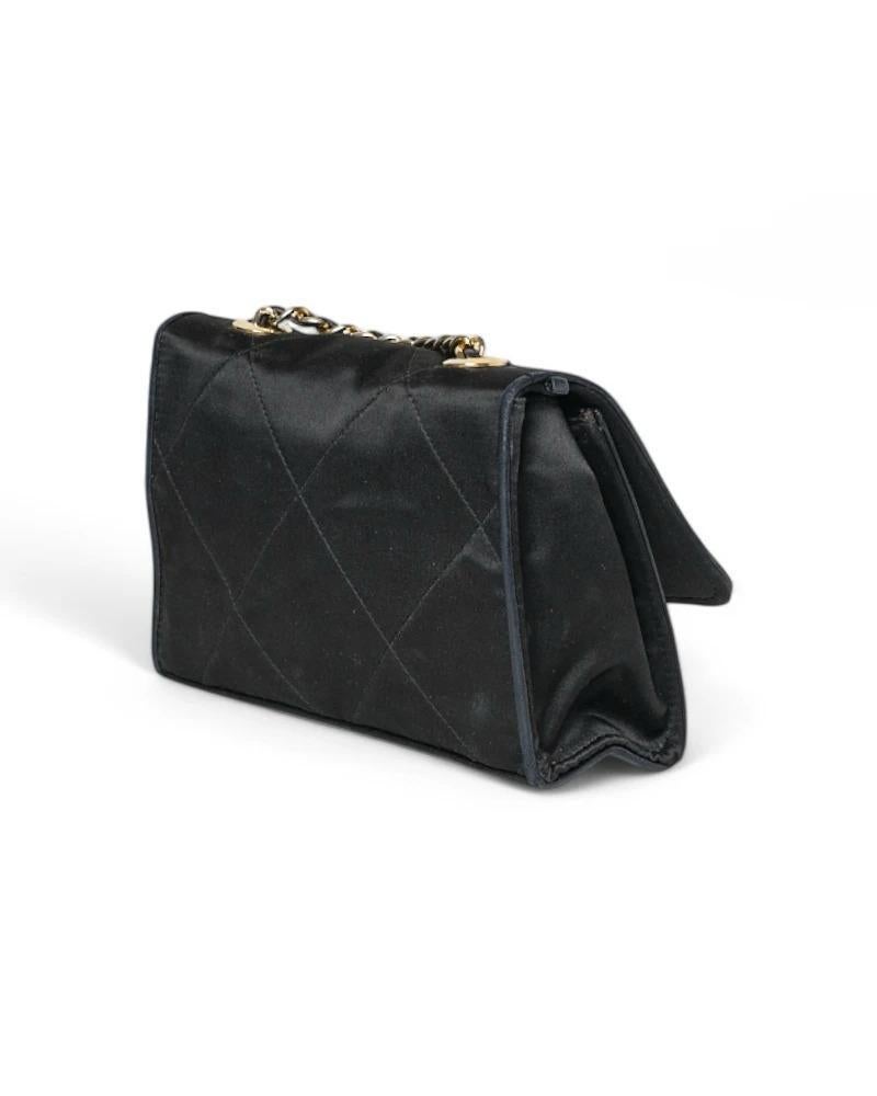 Chanel Bandoulière CC Satin Vintage Noir en vente 1