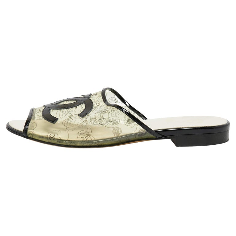 Chanel Transparent/Black PVC and Patent Leather CC Flat Slides Size 39 For  Sale at 1stDibs