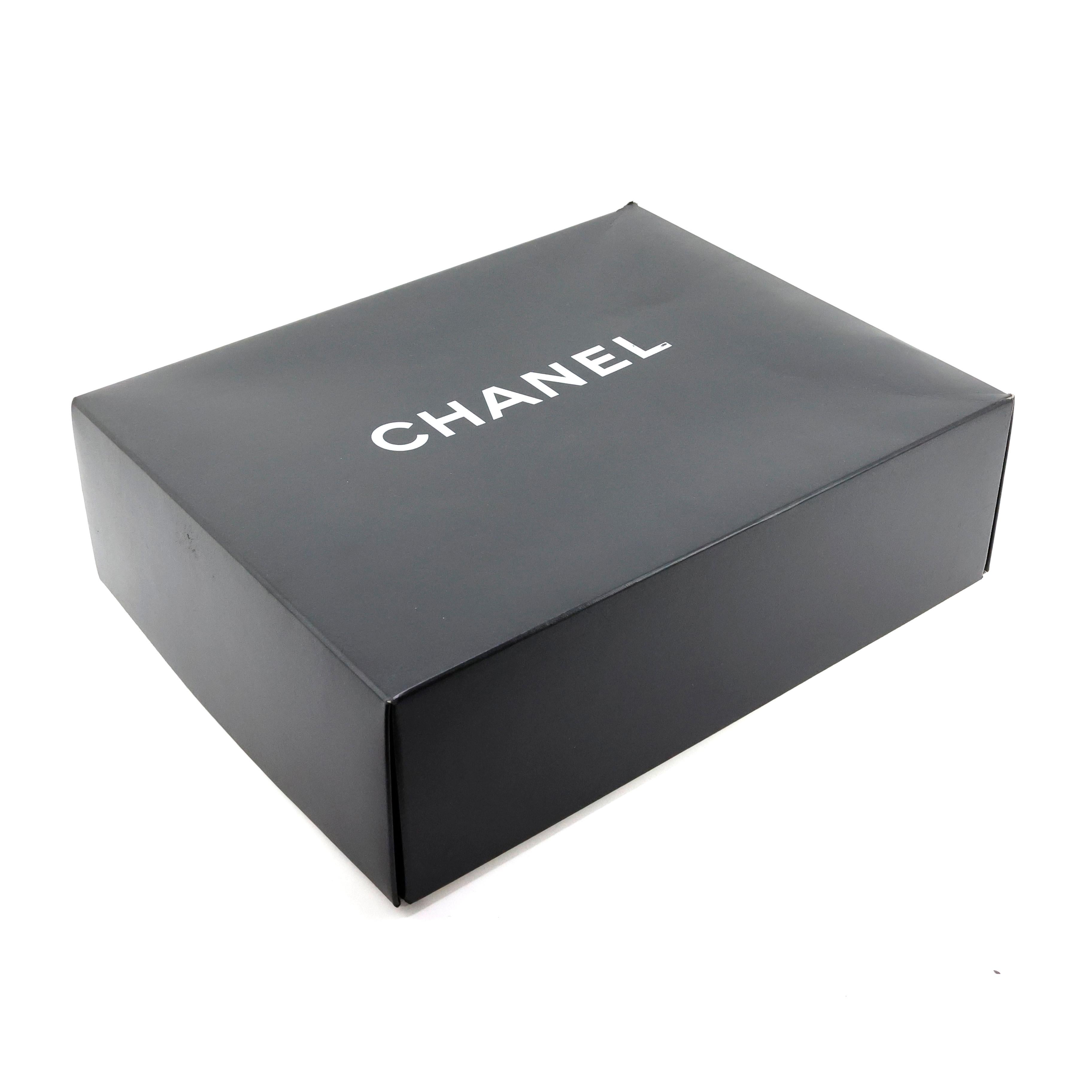 Sac à chaîne transparent Chanel en vente 5