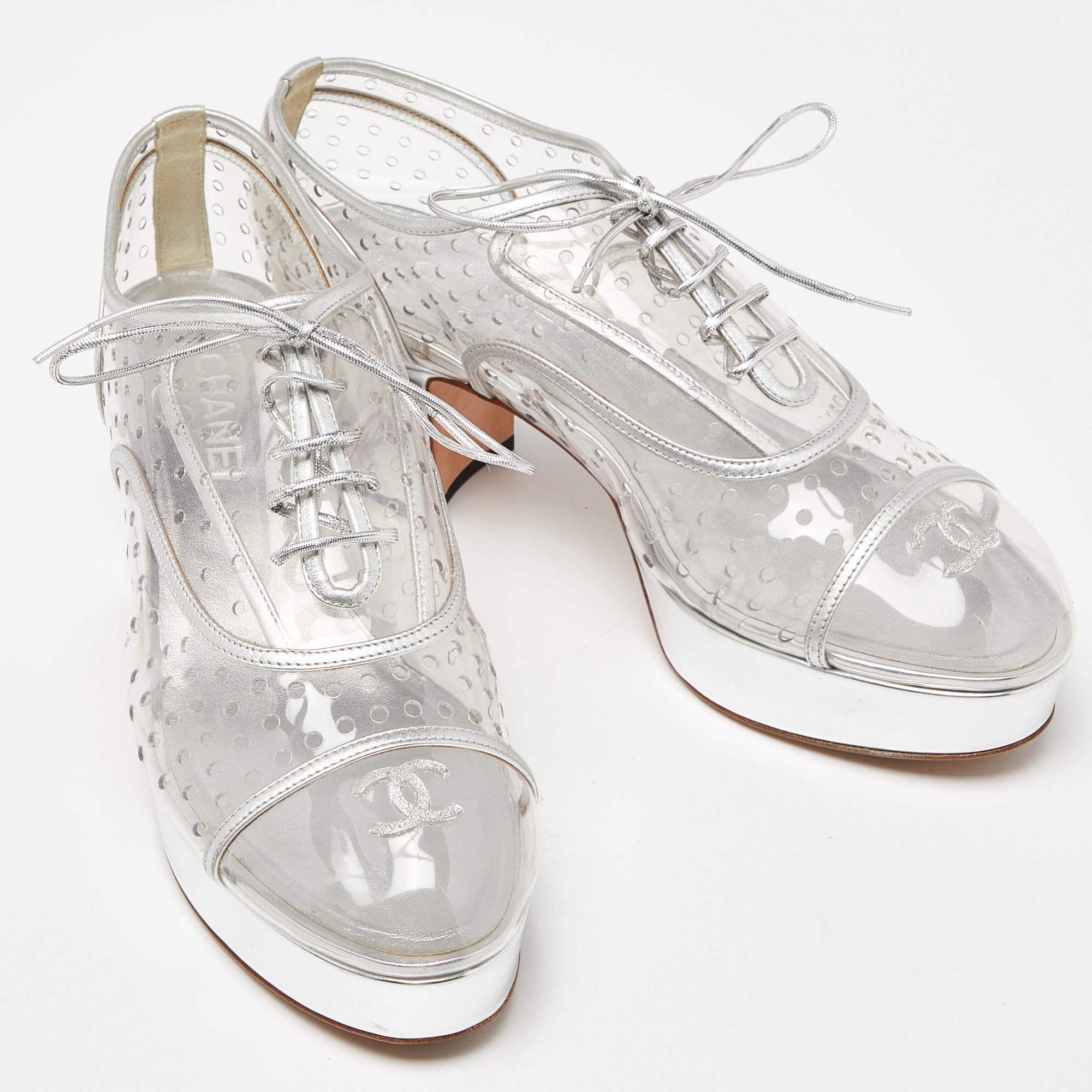 Chanel Transparent/Silver Pvc and Leather CC Block Heel Lace Up Platform Size 41 For Sale 6