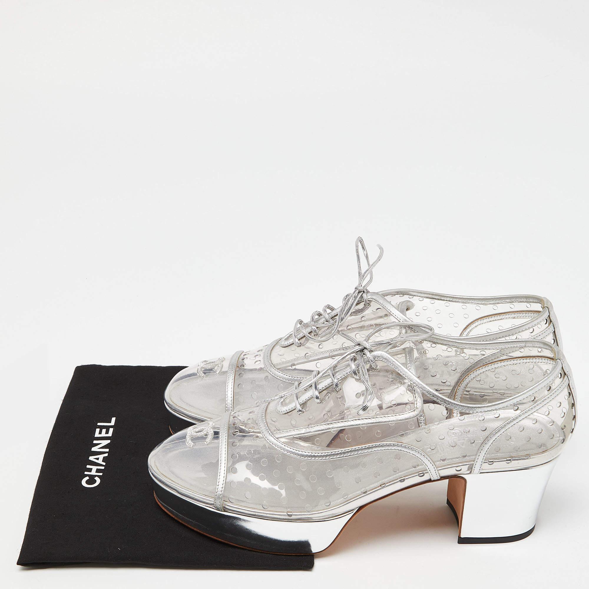 Chanel Transparent/Silver Pvc and Leather CC Block Heel Lace Up Platform Size 41 For Sale 9