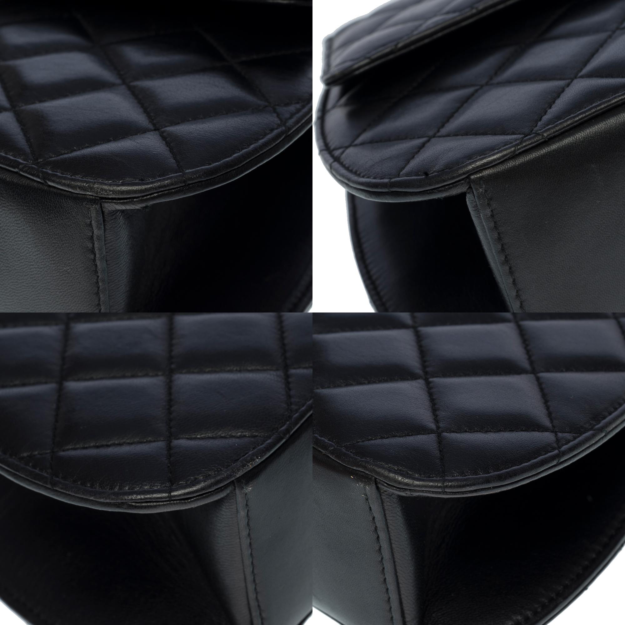 Chanel Trapezoidal flap bag in black quilted lambskin leather, SHW For Sale 5