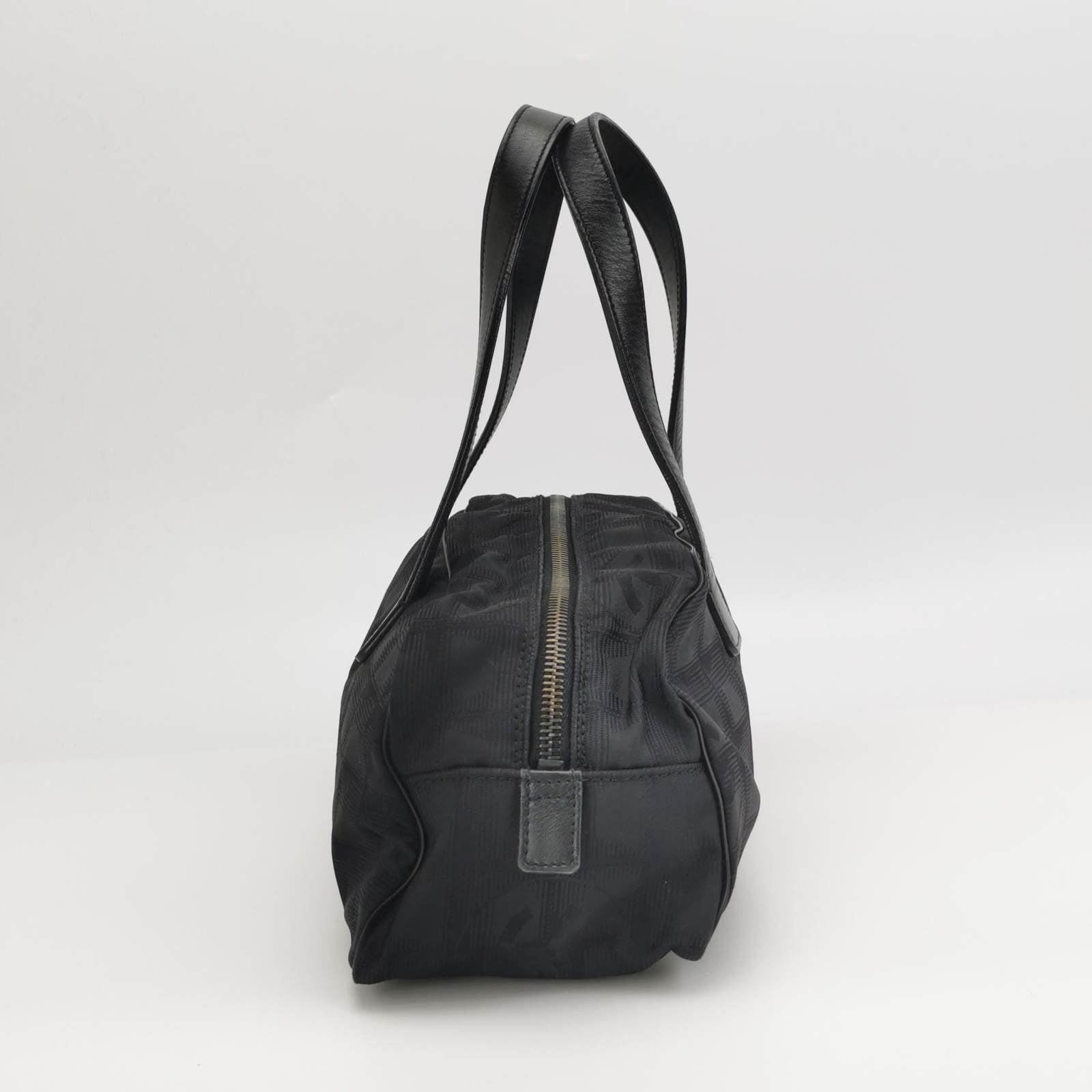 Chanel Travel Line Boston /Bowling Bag 2002 -2003 Black Fabric Shoulder Bag In Good Condition In AUBERVILLIERS, FR