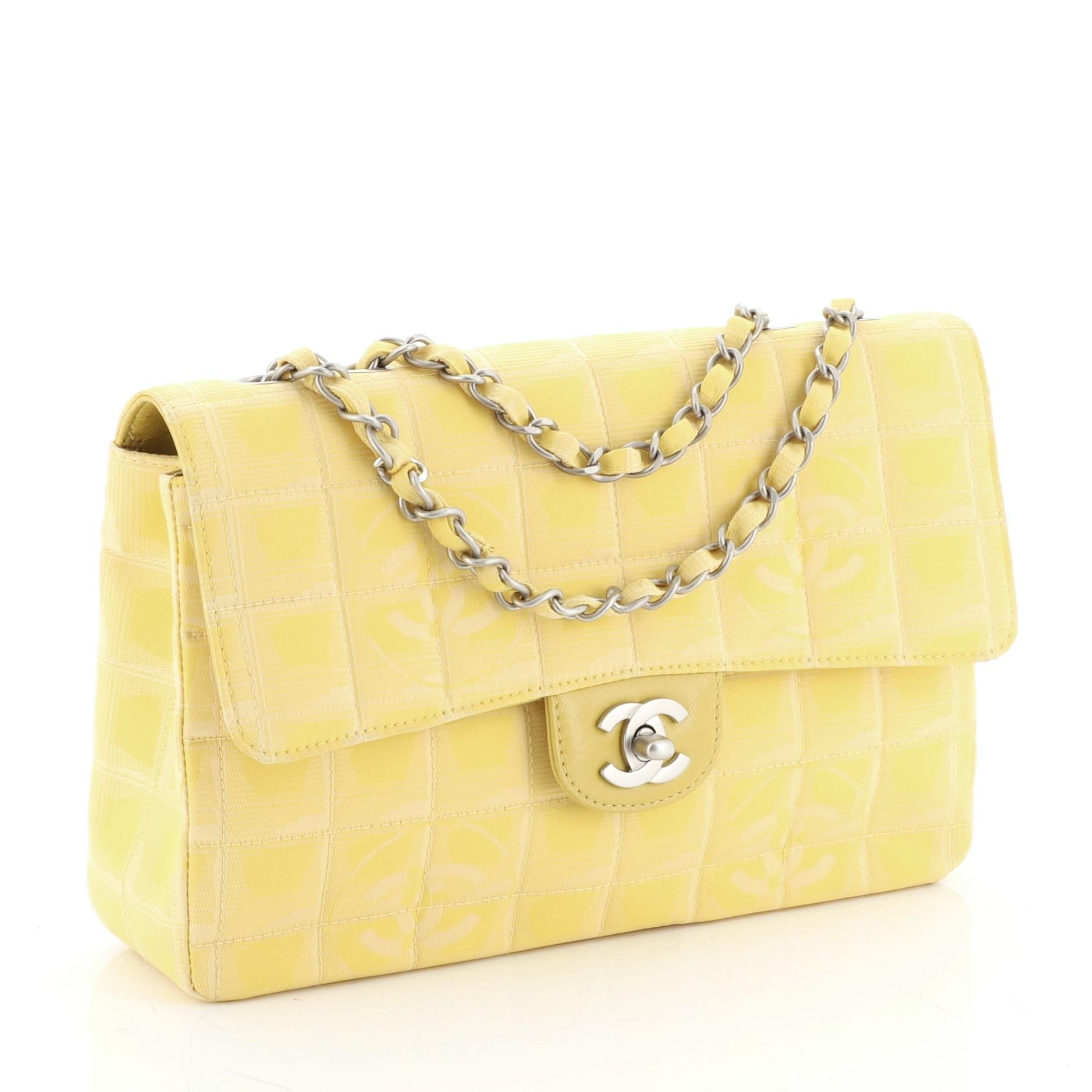 chanel travel ligne flap bag