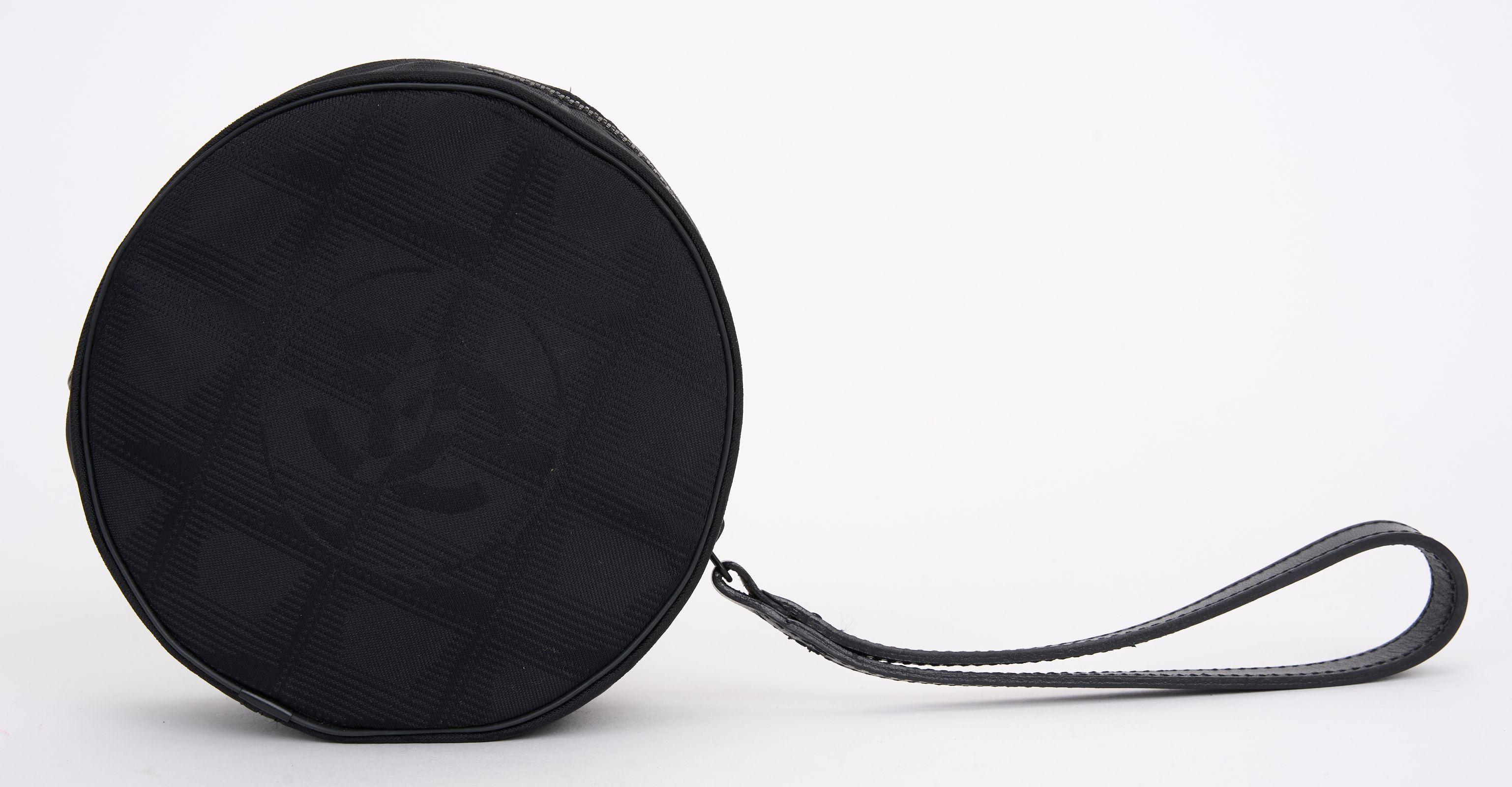 Chanel Reiselinie, rundes Handgelenk aus Nylon (Schwarz) im Angebot