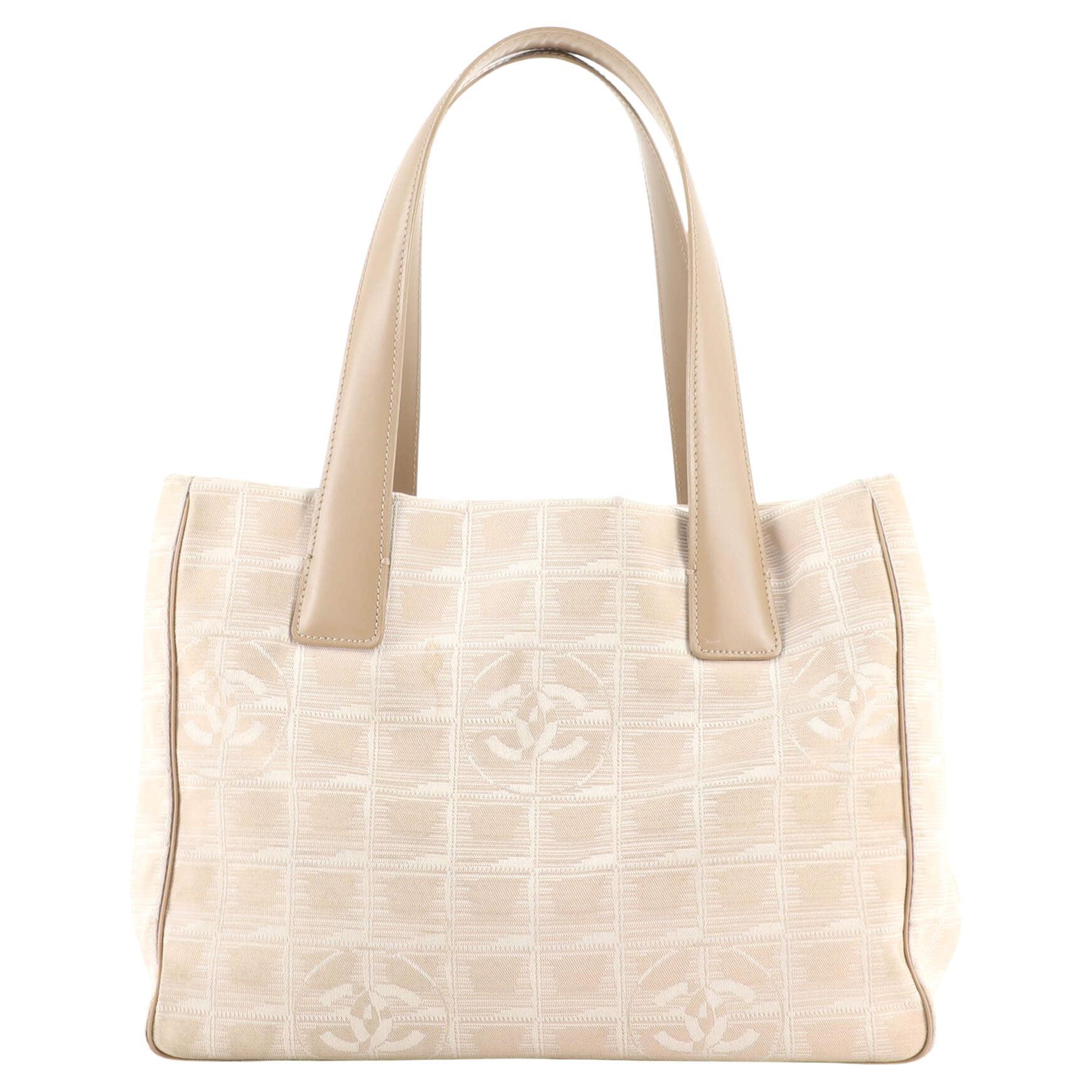 Chanel Cocoon Quilted Caviar 216668 White Leather Tote For Sale at 1stDibs