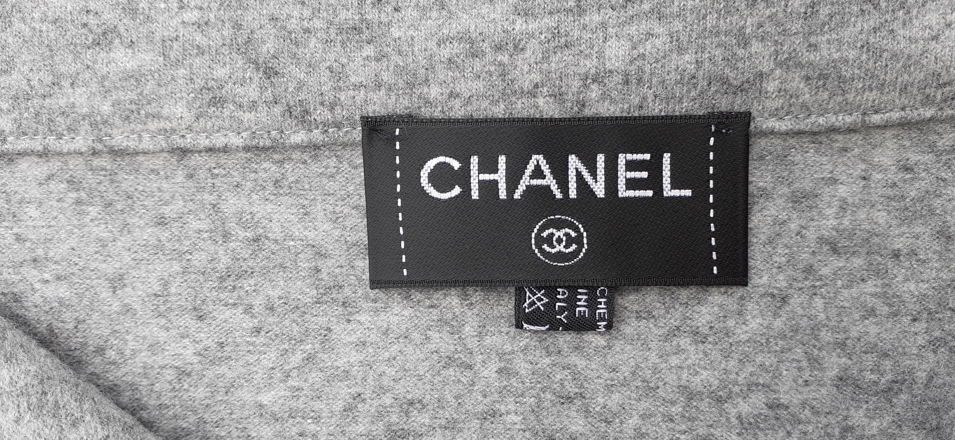 Chanel Travel Set CC Logo Blanket Sleep Eye Mask Pouch Cashmere Wool 3