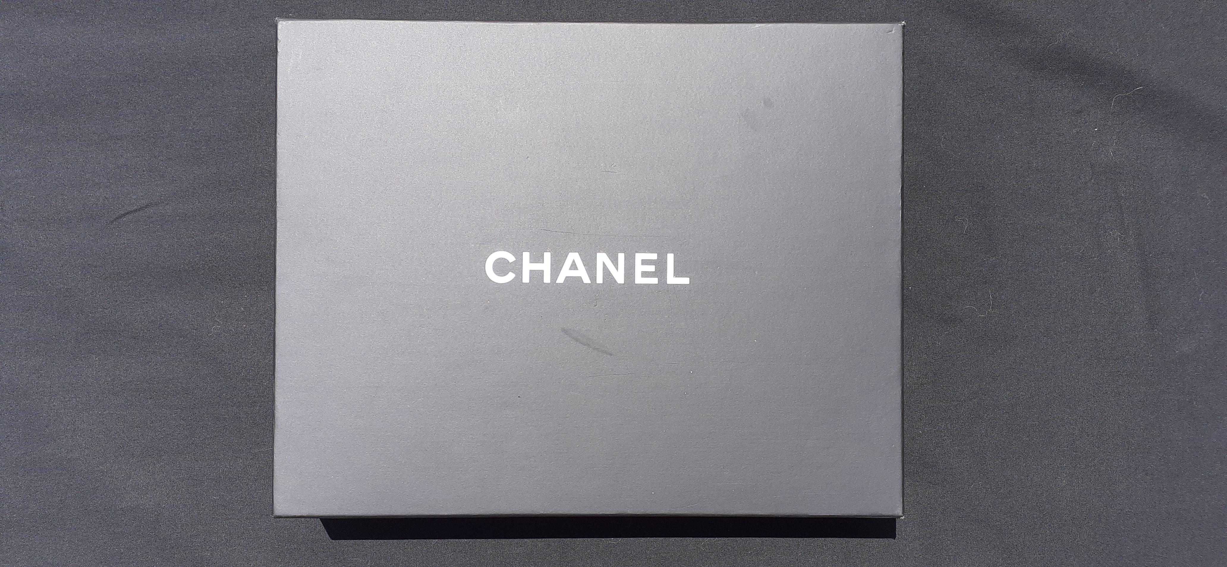 Chanel Travel Set CC Logo Blanket Sleep Eye Mask Pouch Cashmere Wool 9
