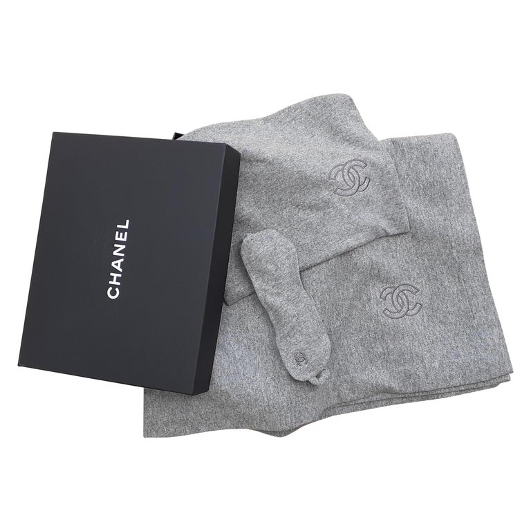 Chanel Travel Set CC Logo Blanket Sleep Eye Mask Pouch Cashmere Wool