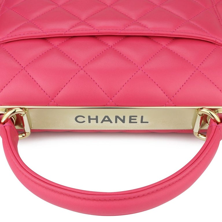 CHANEL Trendy CC Bag Medium Pink Lambskin with Light Gold Hardware 2020 For Sale 7