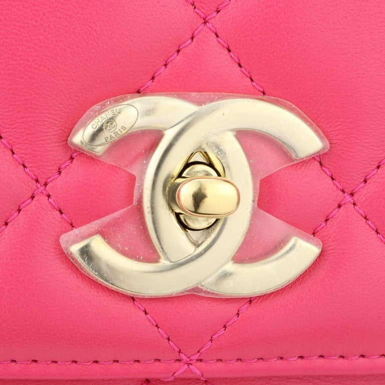 Women's or Men's CHANEL Trendy CC Bag Medium Pink Lambskin with Light Gold Hardware 2020 For Sale