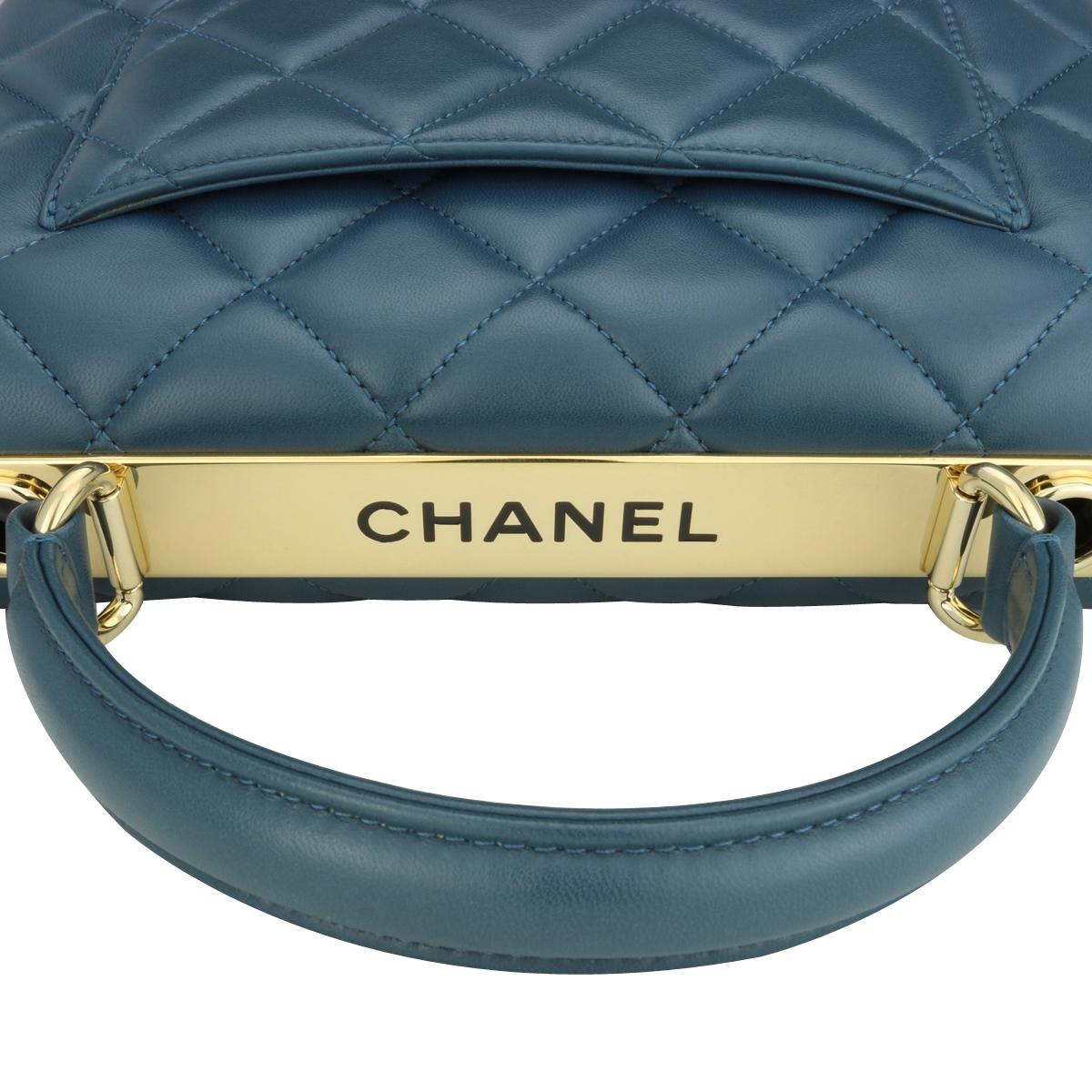 CHANEL Trendy CC Bag Small Blue Lambskin Light Gold Hardware 2017 For Sale 7