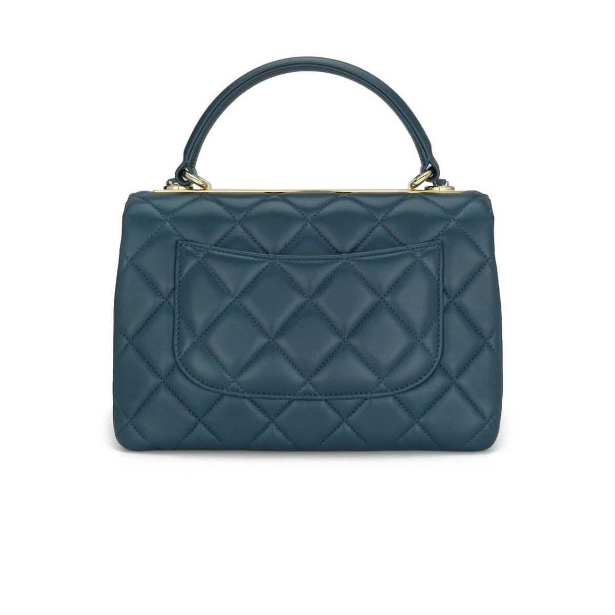 CHANEL Trendy CC Bag Small Blue Lambskin Light Gold Hardware 2017 In Good Condition For Sale In Huddersfield, GB