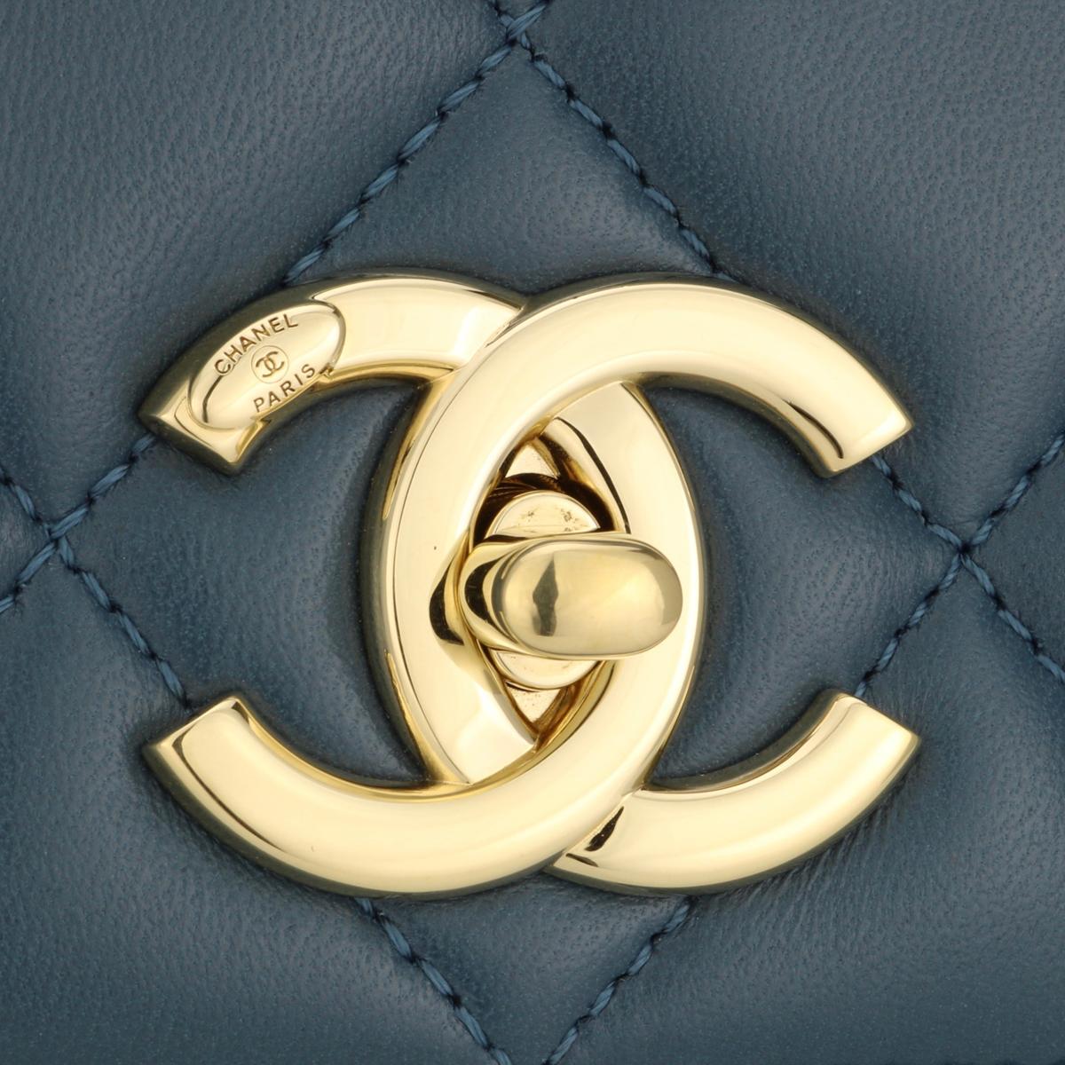 Women's or Men's CHANEL Trendy CC Bag Small Blue Lambskin Light Gold Hardware 2017 For Sale