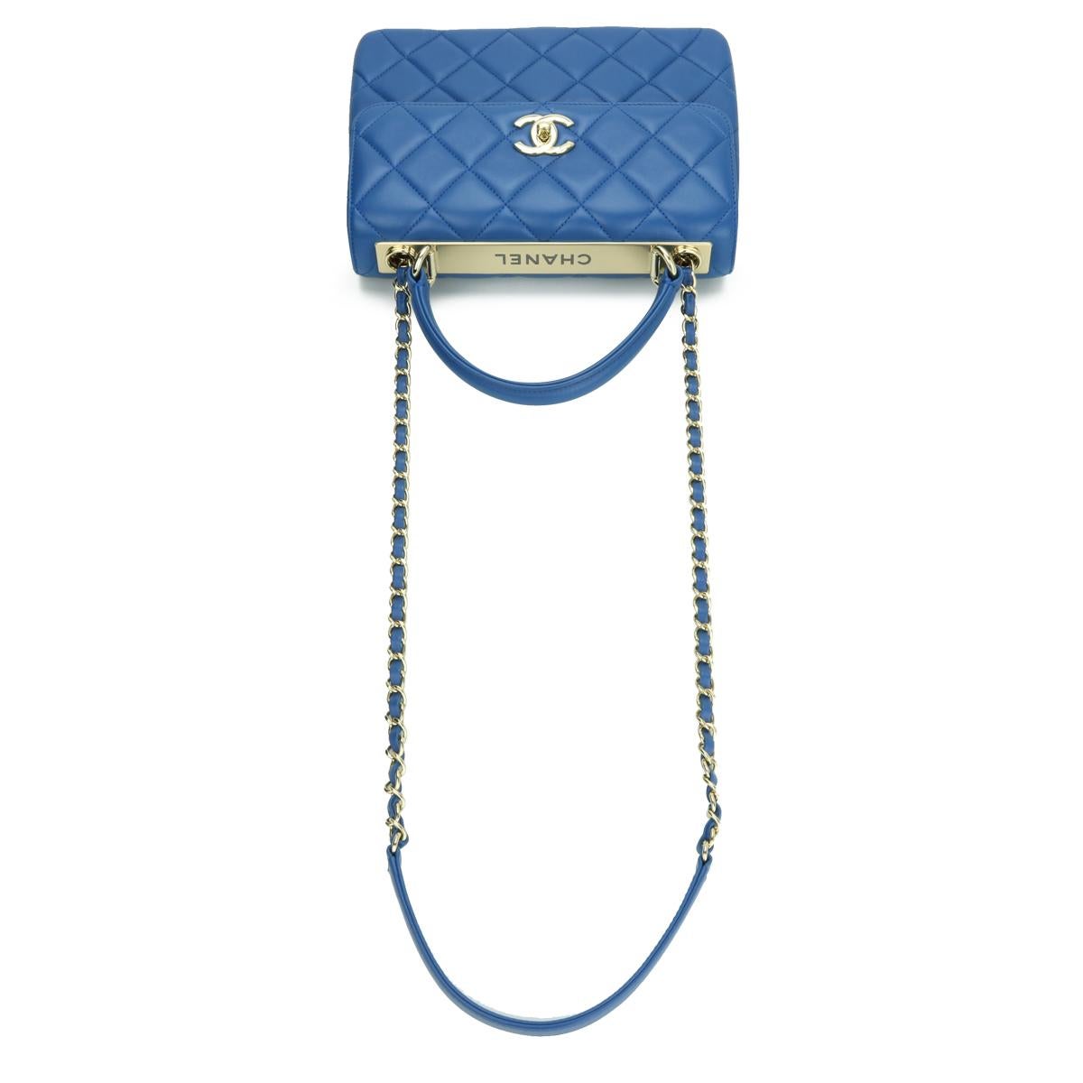 CHANEL Trendy CC Bag Small Blue Lambskin Light Gold Hardware 2019 For Sale 6