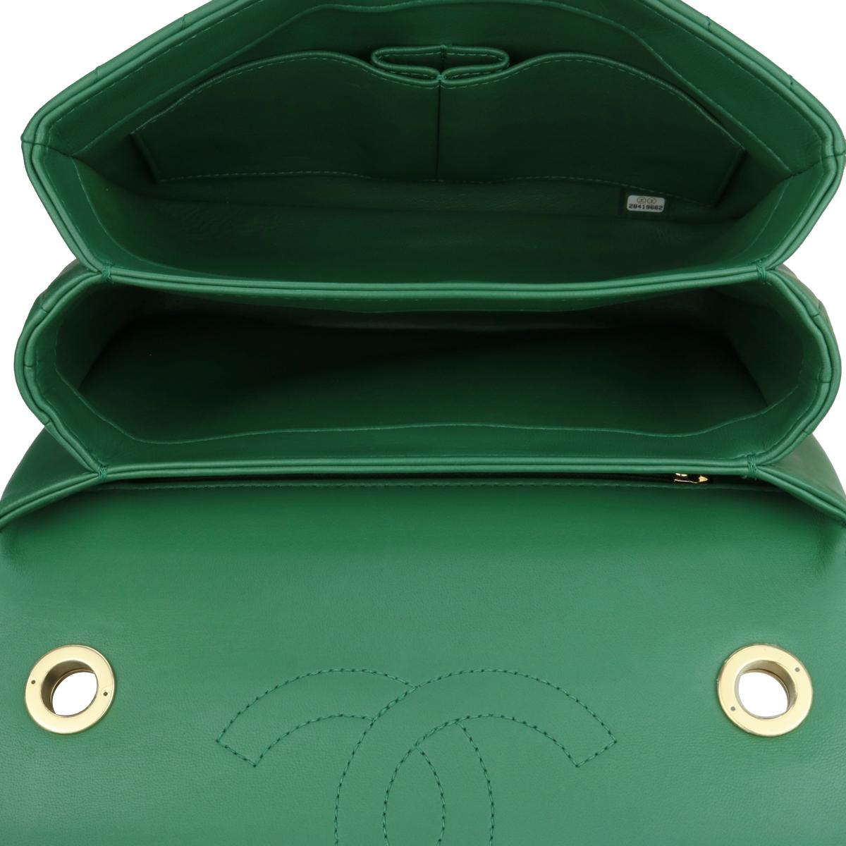 CHANEL Trendy CC Bag Small Chevron Green Lambskin Gold Hardware 2019 7