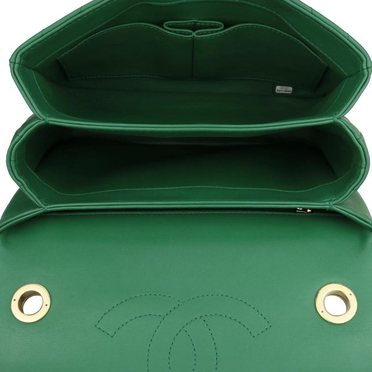 CHANEL Trendy CC Bag Small Chevron Green Lambskin Gold Hardware 2019 For Sale 10