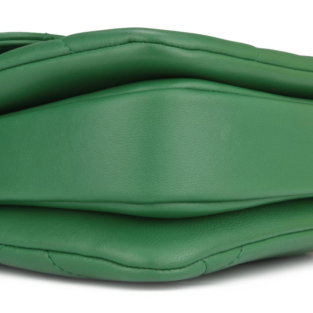 Women's or Men's CHANEL Trendy CC Bag Small Large Quilt Green Lambskin Gold Hardware 2019
