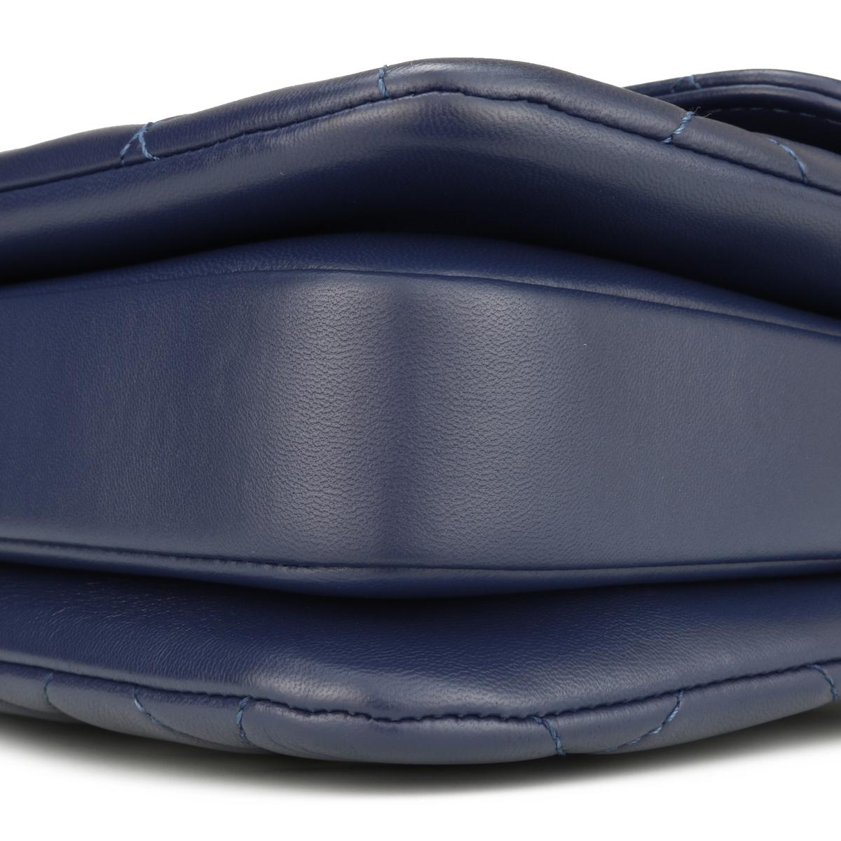 CHANEL Trendy CC Bag Small Navy Blue Lambskin Gold Hardware 2020 1