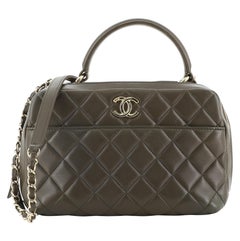 Chanel Trendy CC Bowlingtasche aus gestepptem Lammfell Medium